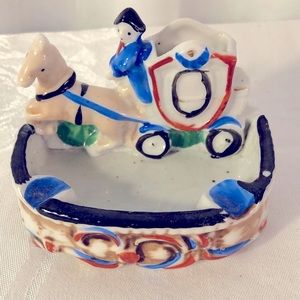Art Deco Retro VTG Collectible Hand-Painted Porcelain Horse & Carriage Ashtray